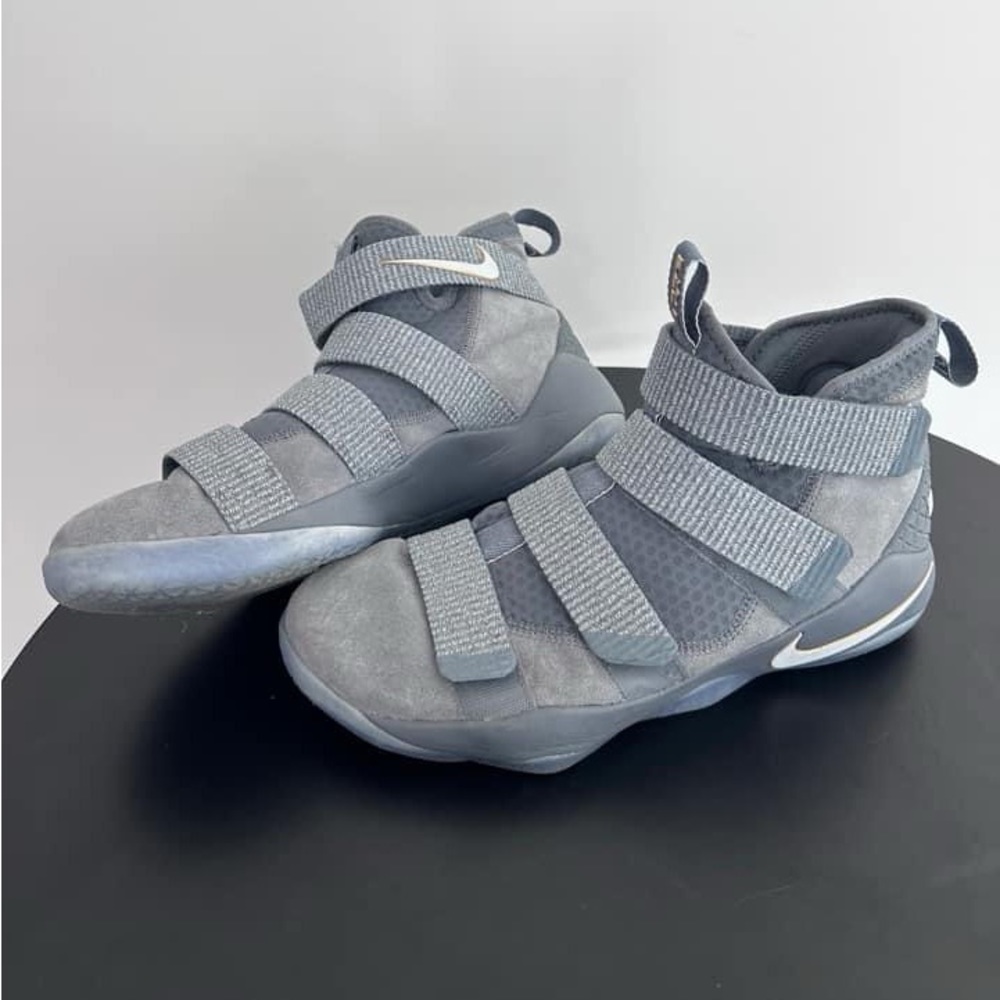 lebron soldier 11 cool grey